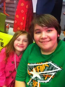 erased-mom-d-smlls-mccracken-california-2016-w-daughter-w-brother